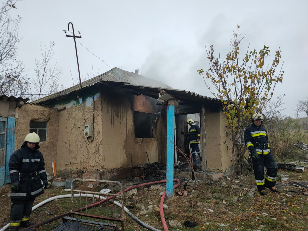 Caz tragic în raionul Fălești. Un bărbat a murit în propria casă în urma incendiului