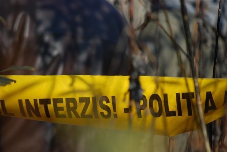 Politia; nu trece