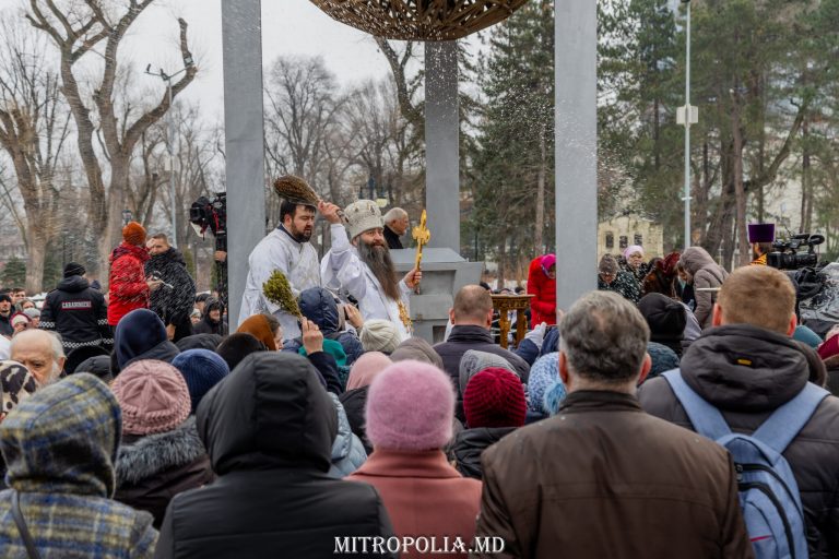 VIDEO Creștinii ortodocși de stil vechi au sărbătorit Boboteaza. Ce spun oamenii