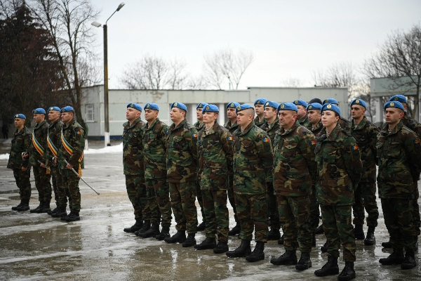 VIDEO Militari din Armata Națională pleacă în Kosovo, în misiune de menținere a păcii