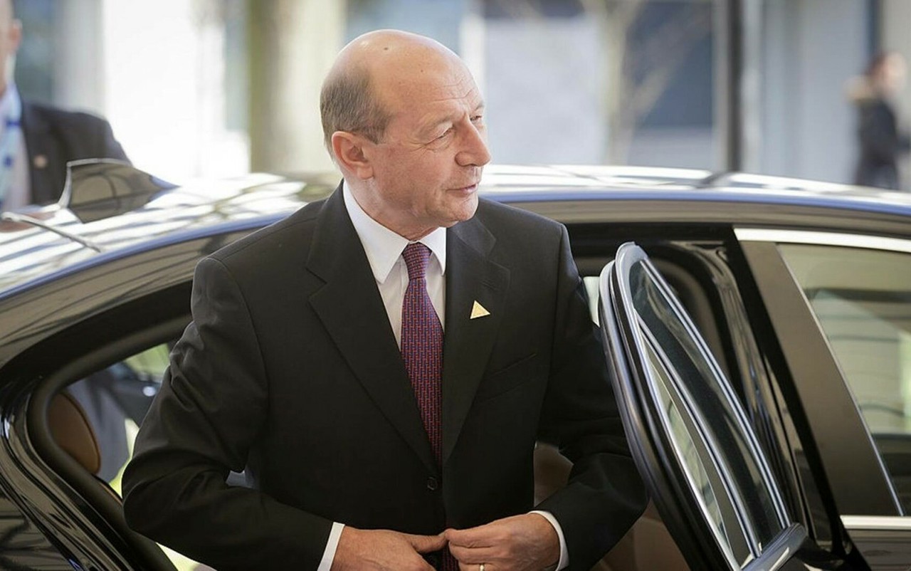 Traian Băsescu a fost internat în spital. Cum se simte fostul președinte al României