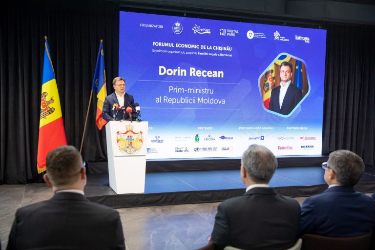FOTO Forumul Economic de la Chișinău, la cea de-a II ediție. Circa 300 companii din patru țări participă la eveniment