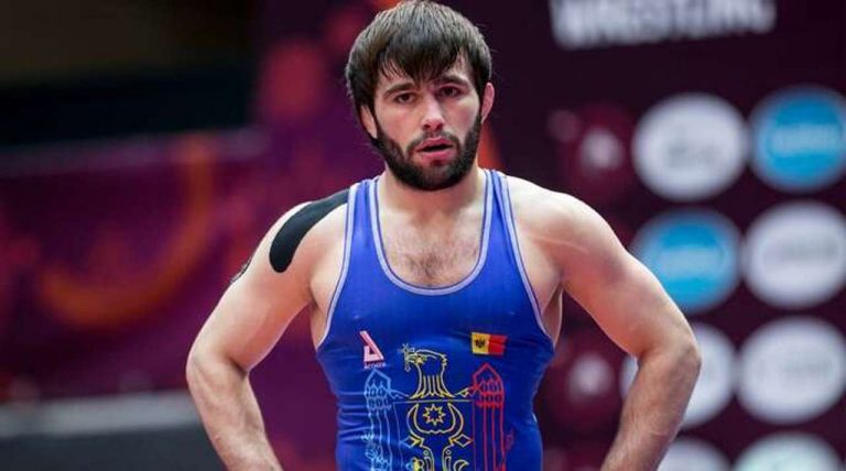 A obținut argintul la Campionatul European de lupte. Victor Ciobanu a devenit vicecampion european printre seniori