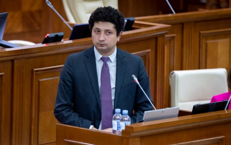Deputatul PAS Radu Marian este invitatul unei noi ediții a emisiunii „1 la 1”, difuzată la ONE TV