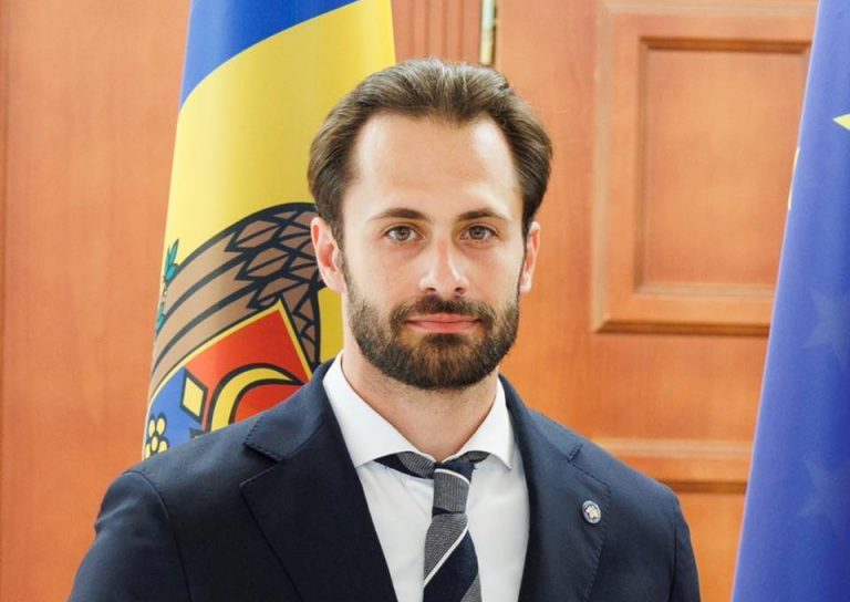 O nouă demisie la Serviciul Vamal. Directorul adjunct al instituției a anunțat că pleacă din funcție