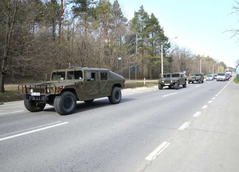 Este posibilă deplasarea tehnicii militare pe drumuri. Ce spune Ministerul Apărării