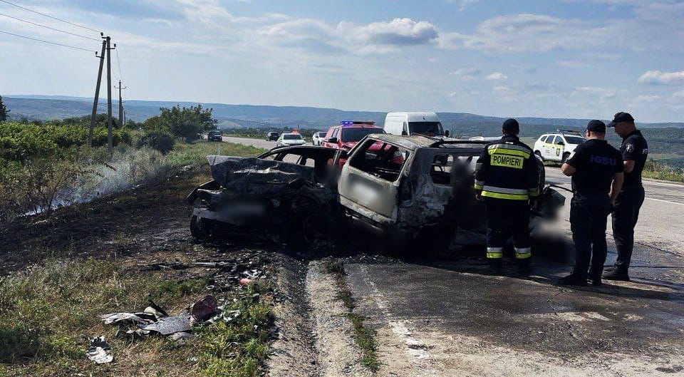 A urcat fără permis la volan, provocând un accident cumplit cu cinci morți. Șoferul, trimis în judecată