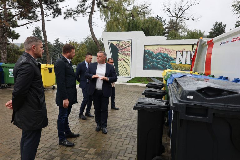La Nisporeni, deșeurile vor fi colectate în mod separat. Ministerul Mediului a alocat peste 1 mln lei pentru tomberoane