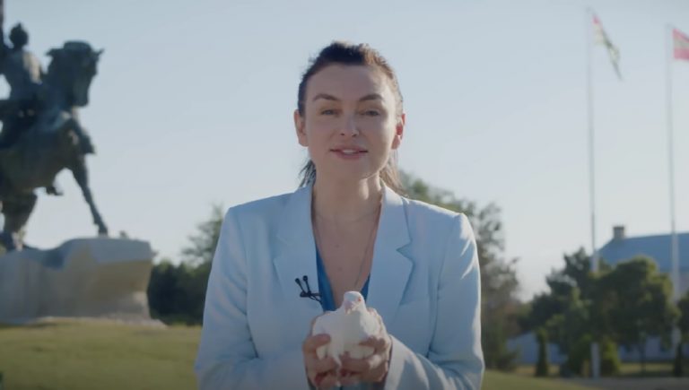 Victoria Furtună, acuzată că a folosit imagini vechi de la Mănăstirea Putna. Reacția lăcașului de cult