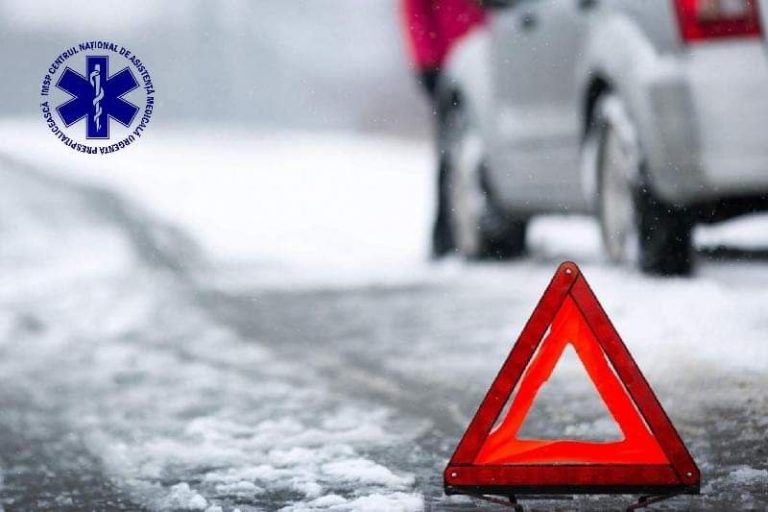 Din cauza intemperiei s-au produs 12 accidente rutiere. Mai multe persoane, transportate la spital