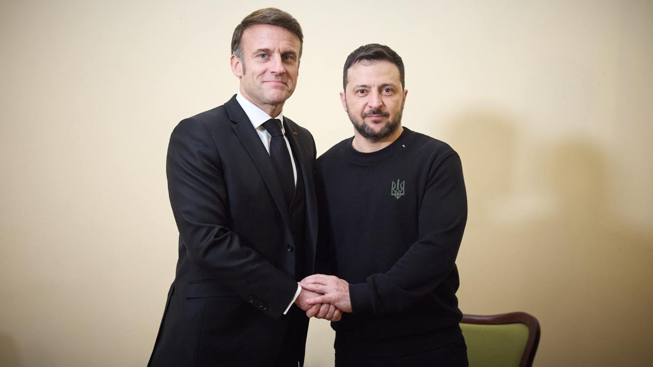 Zelenski a discutat cu Macron despre un posibil sprijin sporit pentru Ucraina