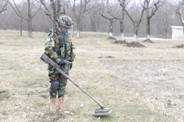 Nouă obiecte explozive au fost descoperite în raionul Ștefan Vodă. Geniștii au ajuns la fața locului