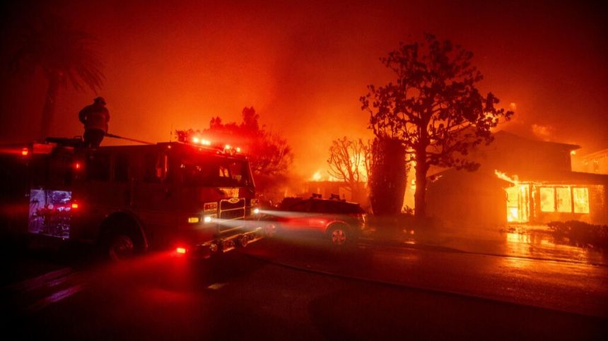 VIDEO Incendiile din Los Angeles: Bilanţul a ajuns la 24 de morţi