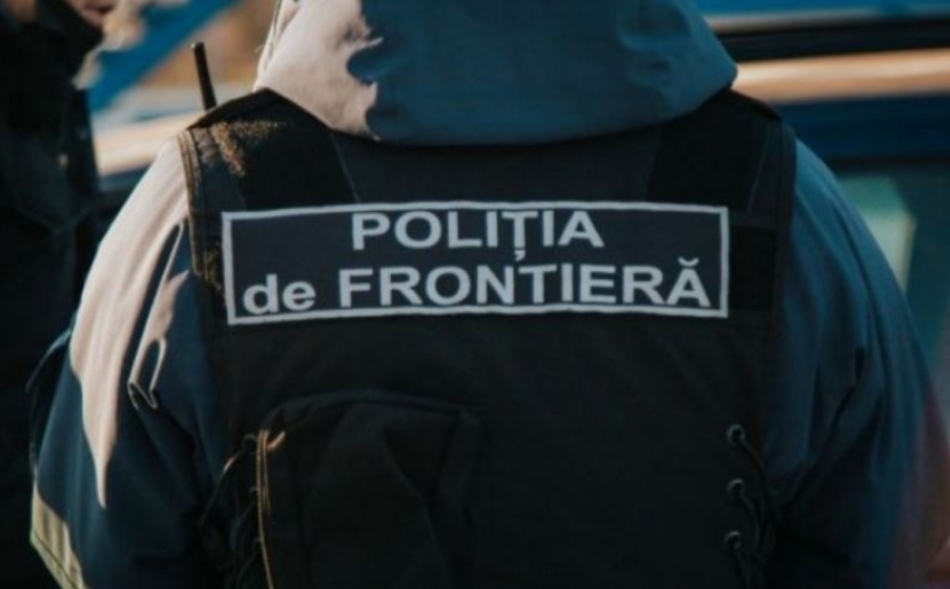 Tentativă de corupere la frontieră. Un tânăr, documentat după ce a încercat să mituiască un polițist