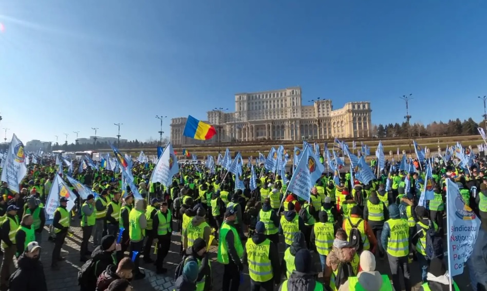 Mii de polițiști români au ieșit în stradă. Care este motivul protestului