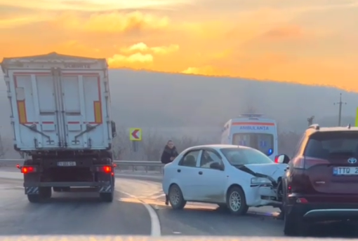 VIDEO Accident la Orhei: O persoană a suferit traumatisme