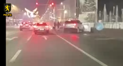 VIDEO La un pas de a provoca un accident în centrul Capitalei. Poliția a identificat o șoferiță