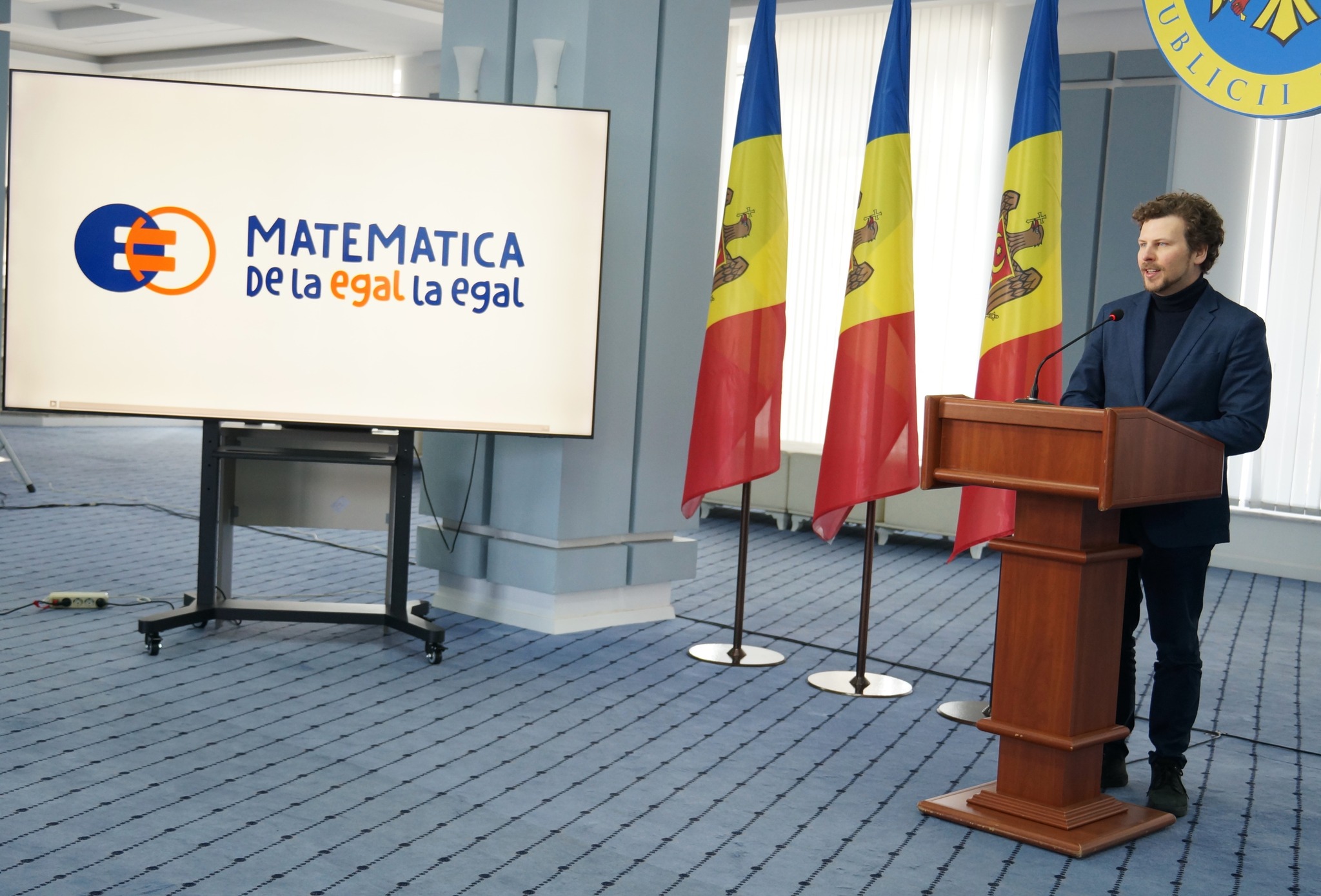 MEC lansează campania „Matematica de la egal la egal”. Peste 600 de liceeni vor deveni mentori pentru colegii mai mici