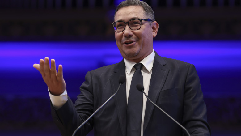 Victor Ponta anunţă că va candida la alegerile prezidenţiale din România