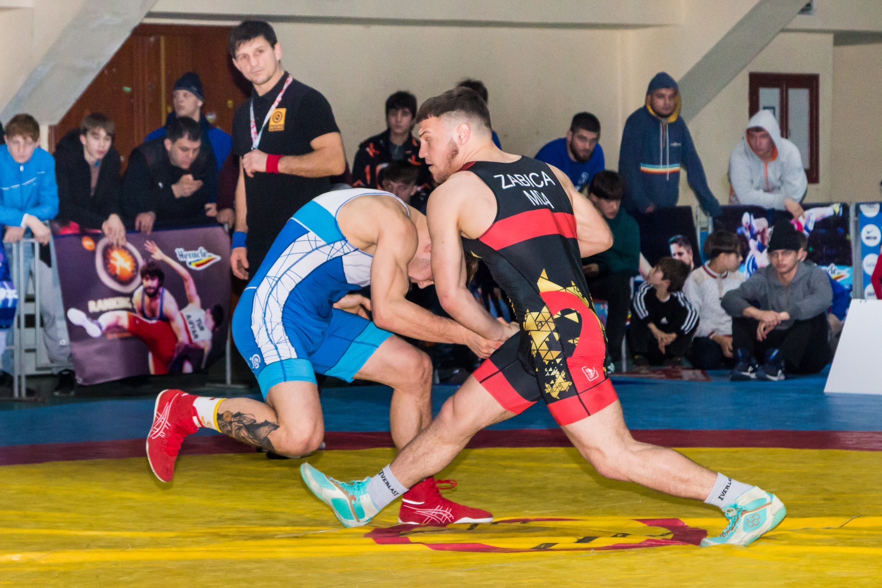 Campionatul Republicii Moldova la lupte a întrunit peste 200 de participanți. MEC a anunțat învingătorii