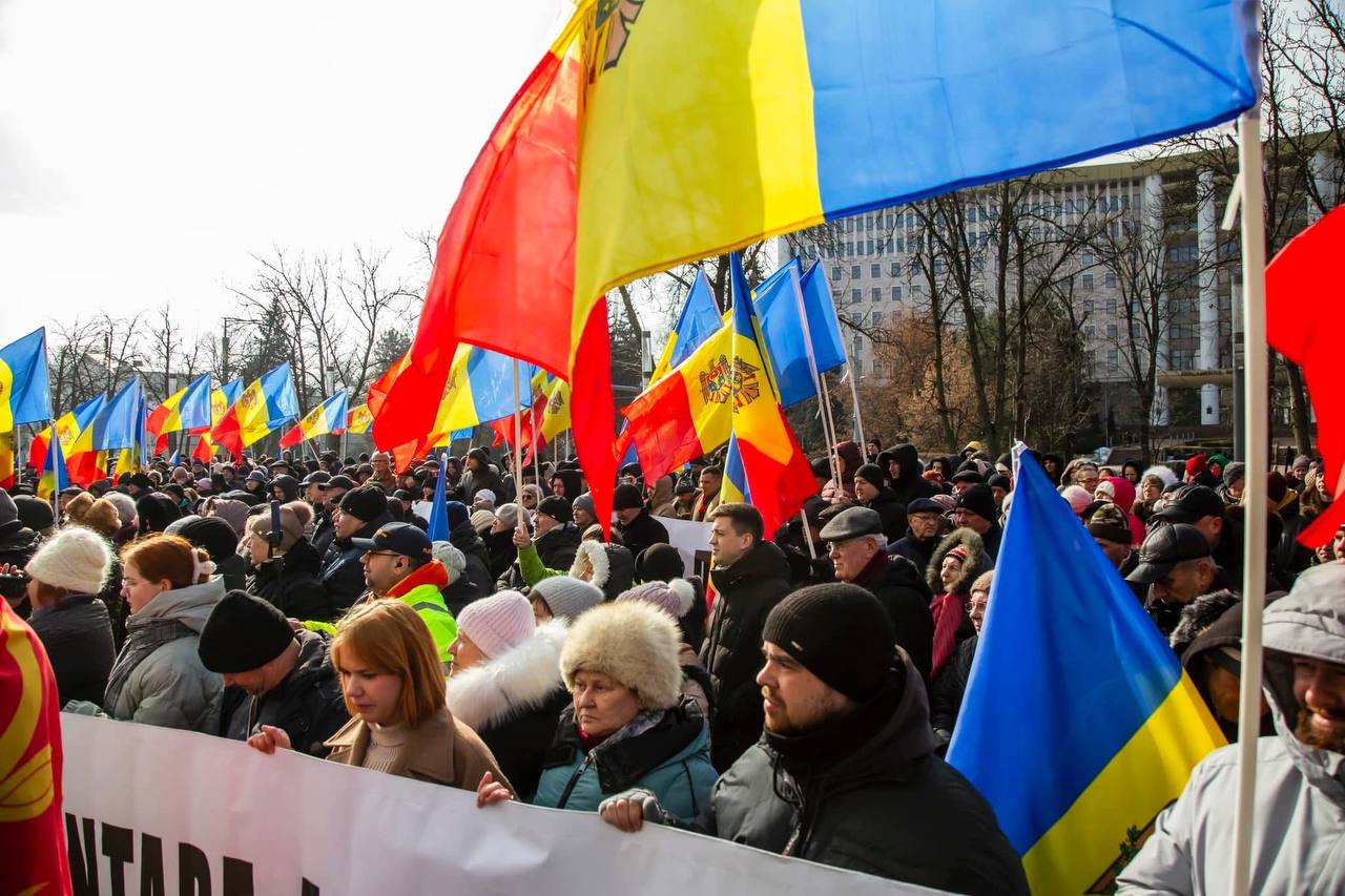 Protest la Președinție. Socialiștii cer demisia Maiei Sandu, dar și organizarea alegerilor anticipate