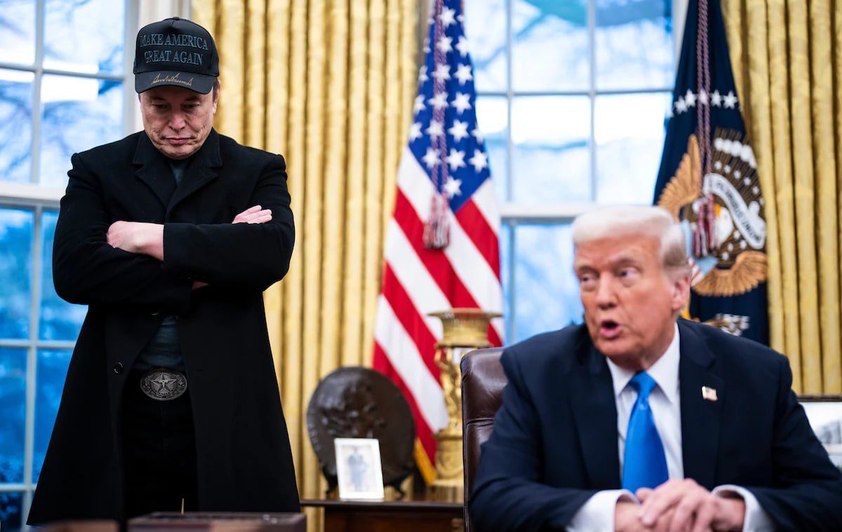 Elon Musk, pus la colț de Trump după concedierile masive