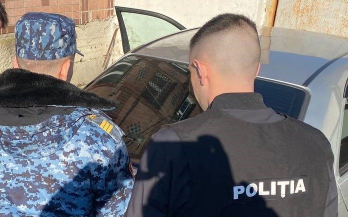 Un bărbat de 23 de ani este suspectat de introducerea drogurilor în penitenciar