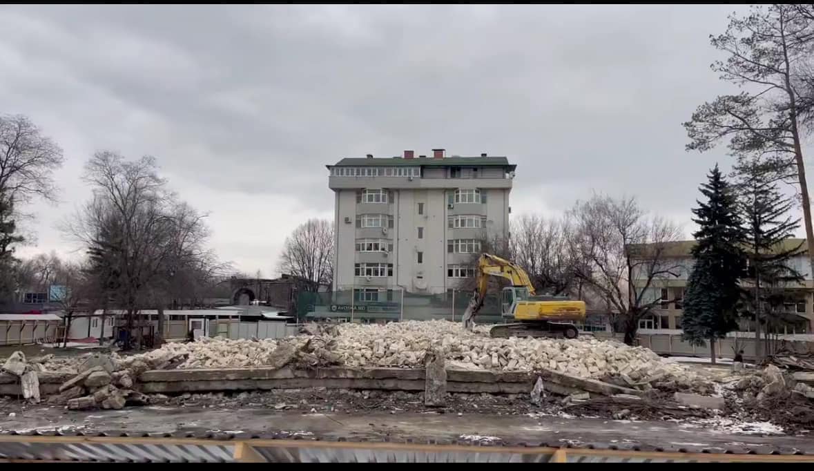 Scandalul „Gaudeamus”: Ministerul Culturii ar putea da în judecată Primăria Chișinău
