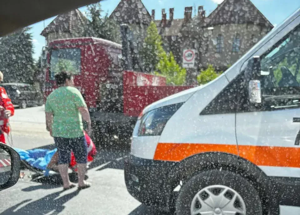 Accident grav la Măgdăcești: Un tânăr de 18 ani a murit după ce a fost lovit pe trecerea de pietoni