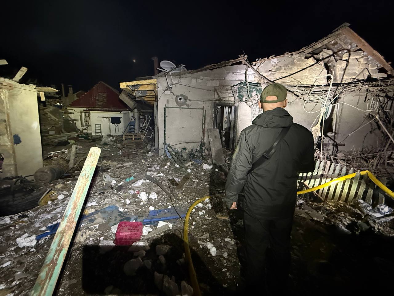 Atac masiv cu drone la Odesa, la o zi după vizita secretarului general NATO. Trei persoane au fost rănite