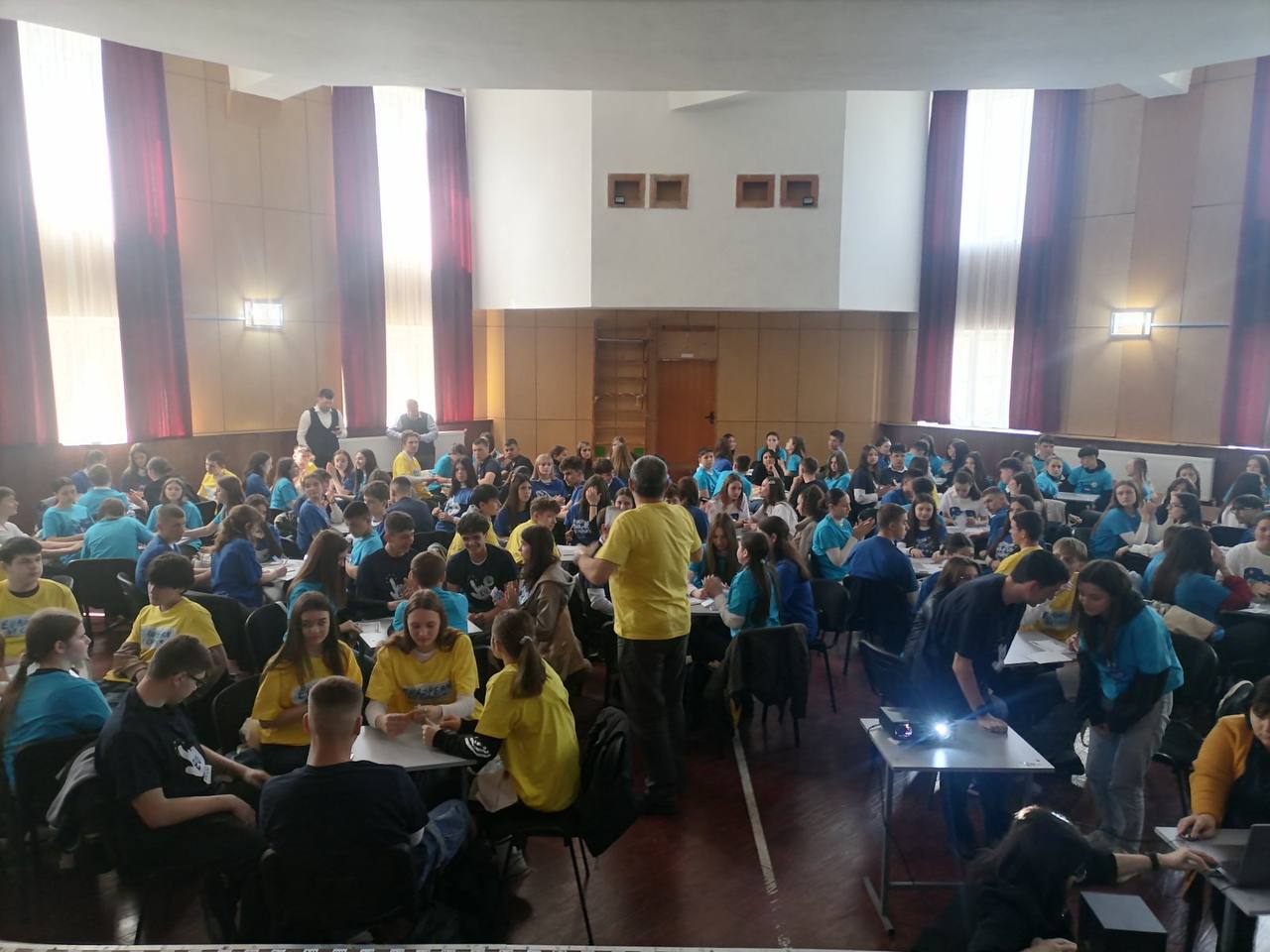 Elevii din toată țara participă la concursului Euro Quiz 2025. Cantemir – raionul cu cele mai multe echipe înscrise