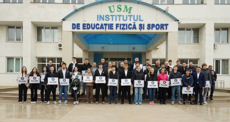 FOTO Burse în valoare de 24 mii lei din partea A.S.I.C.S. pentru tineri sportivi. Beneficiarii au fost selectați de MEC