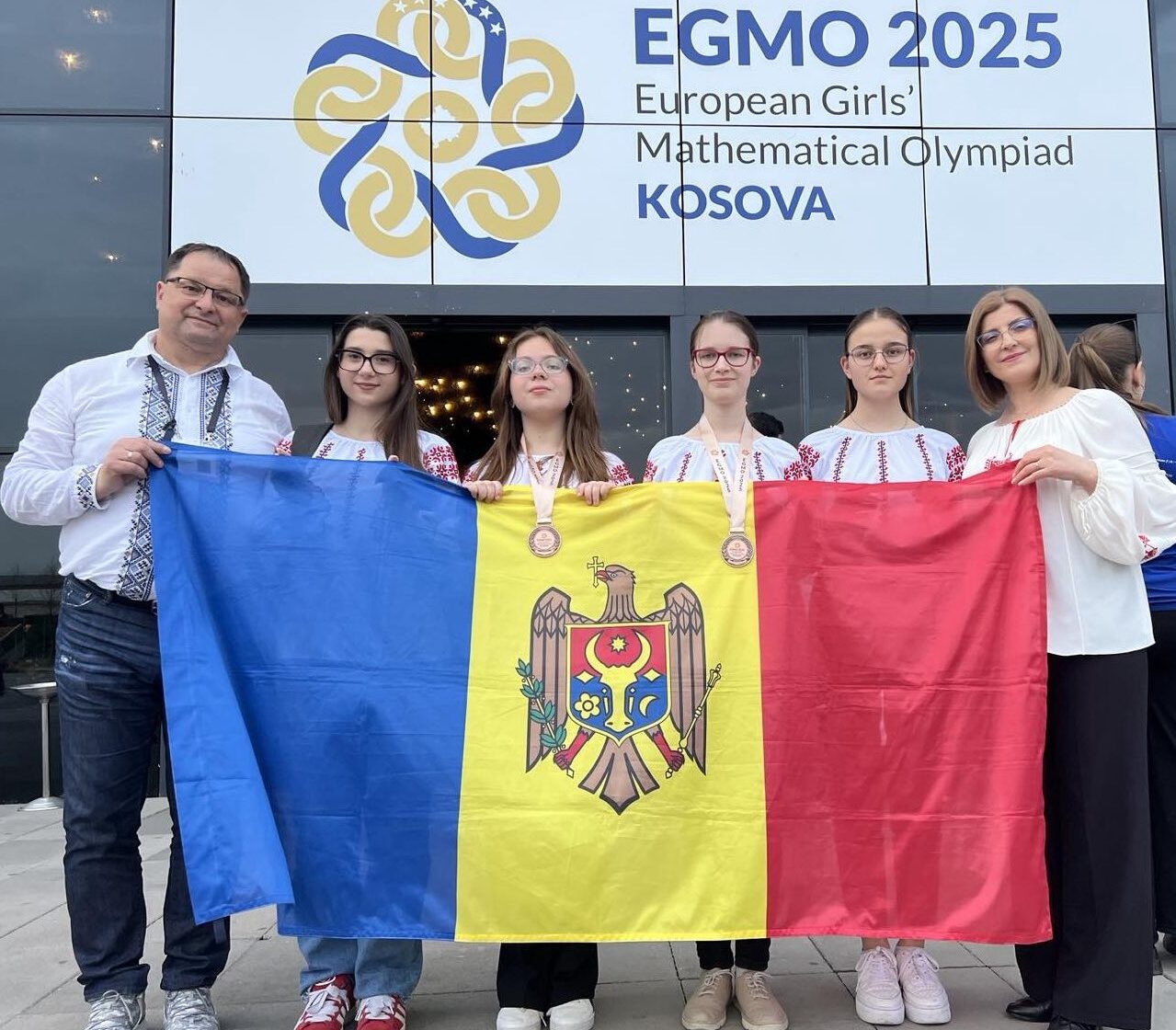 Olimpiada Europeană de Matematică pentru fete: Lotul olimpic al țării a obținut două medalii de bronz