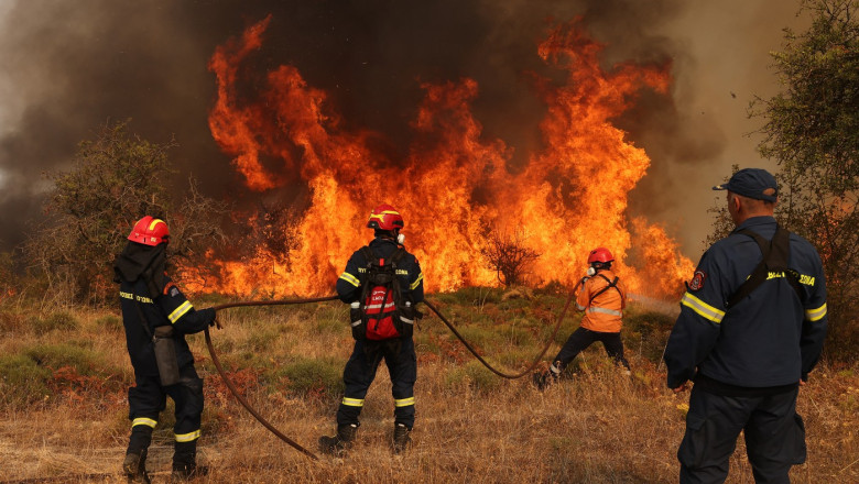 Grecia se pregătește pentru sezonul incendiilor: a fost mobilizat cel mai mare număr de pompieri din istorie