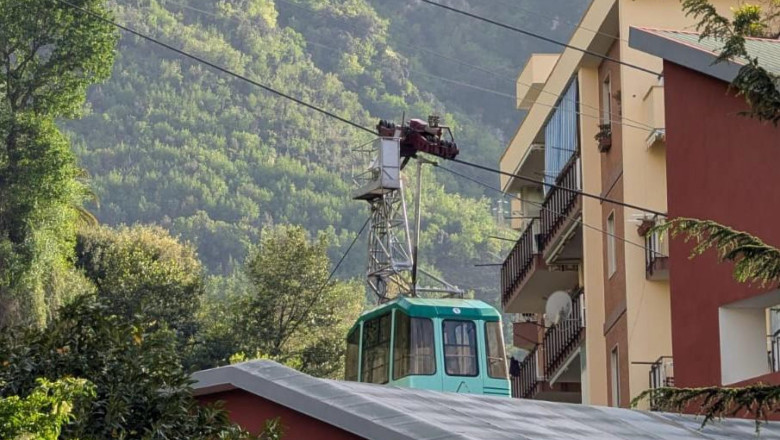 Tragedie în Italia: O telecabină s-a prăbușit lângă Napoli. Cel puțin patru oameni au murit