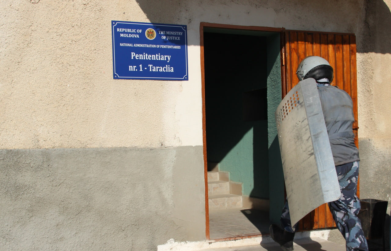 Bărbatul evadat din penitenciarul din Taraclia a fost reținut de poliție