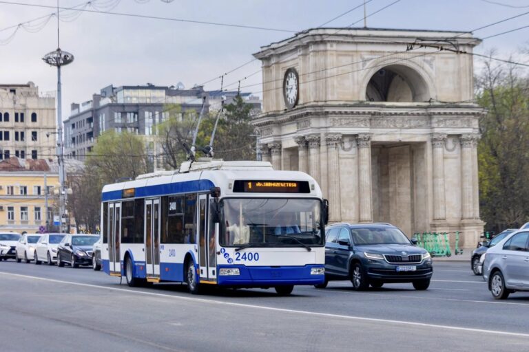 Transport gratuit de Paștele Blajinilor. Va circula în regim special spre cimitire