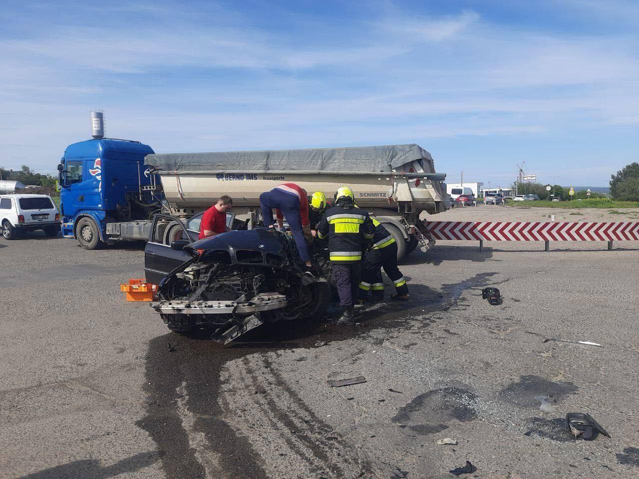 Accident grav în preajma comunei Ciorescu. Un bărbat de 41 de ani a ajuns în stare gravă la spital