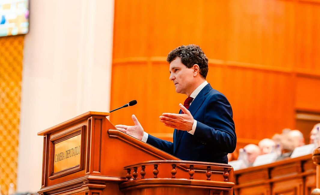 Expert: Alegerea lui Nicușor Dan garantează susținerea continuă a Moldovei pe calea aderării la Uniunea Europeană