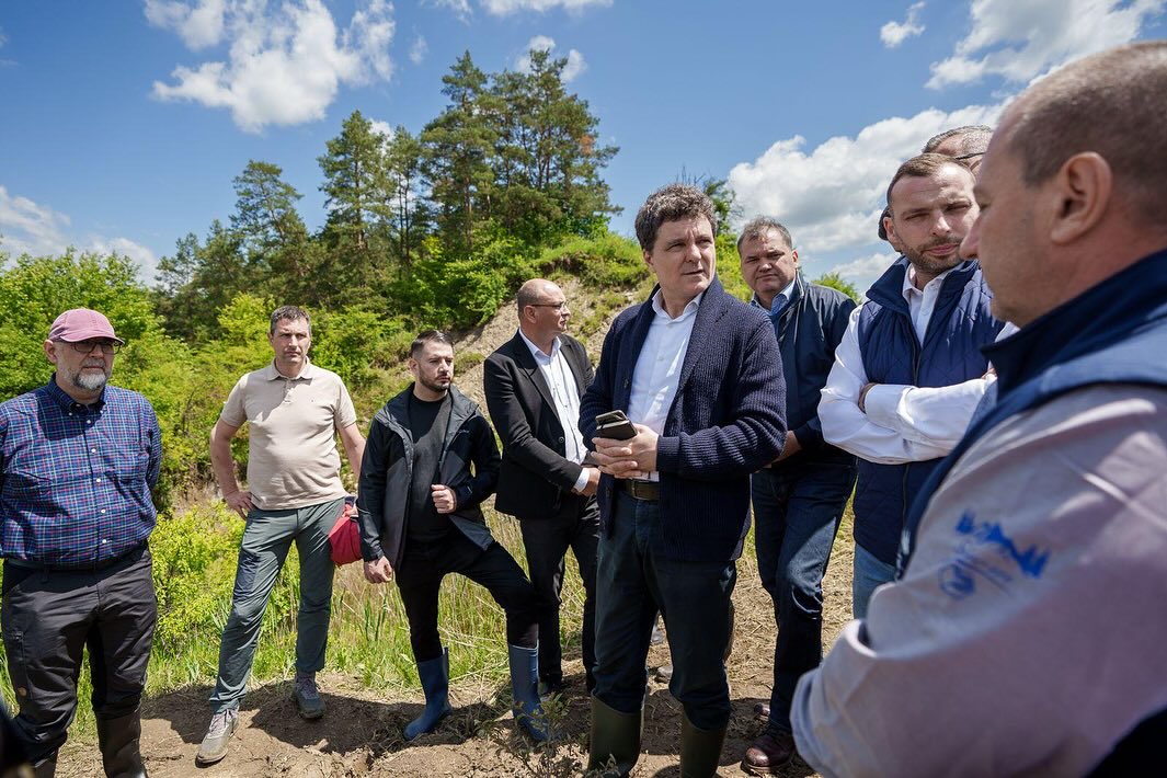 Președintele Nicușor Dan, la Salina Praid: „Mii de oameni suferă din cauza unui dezastru care putea fi prevenit”