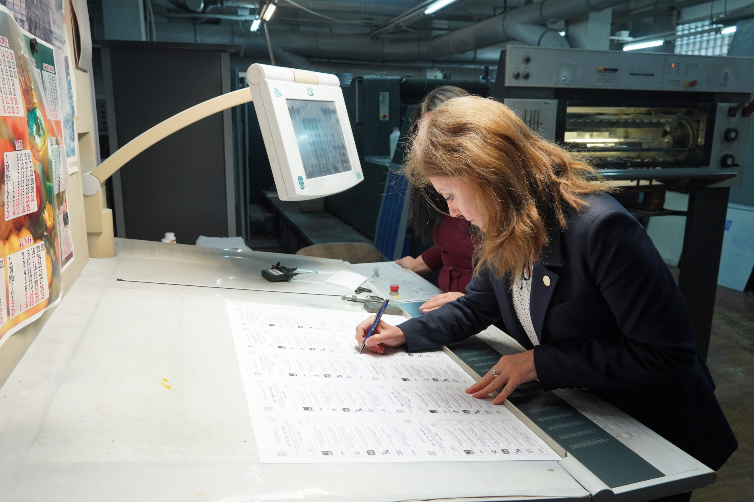 FOTO A început tipărirea buletinelor de vot pentru alegerile locale noi, cu un tiraj de aproape 17 mii