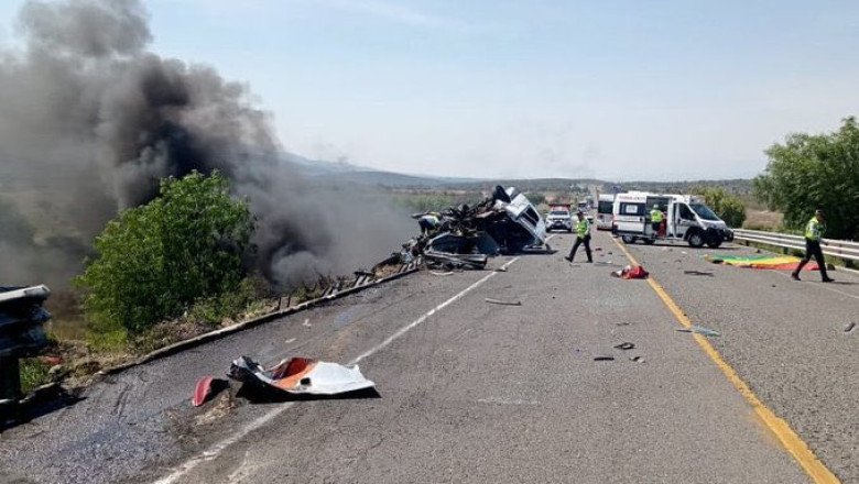 Accident grav în Mexic. Cel puțin 21 de persoane au murit, iar mai multe sunt rănite