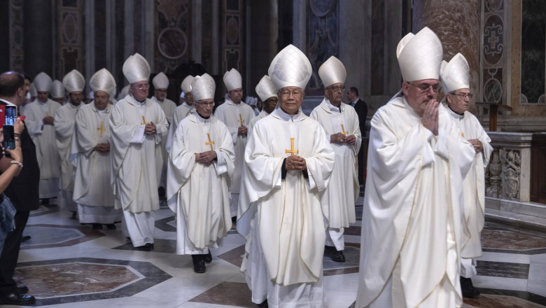 Cardinalii se reunesc miercuri în conclav: începe alegerea viitorului Papă