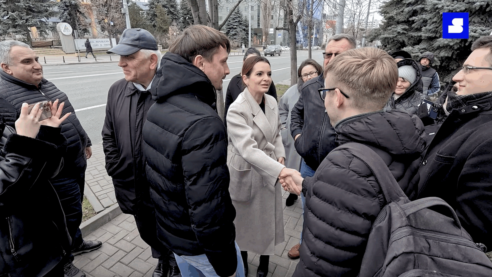 Investigație Cu Sens: Cum a creat Kremlinul o rețea de tineri pregătiți pentru haos în Moldova