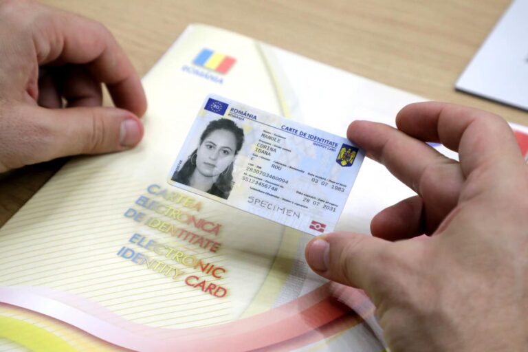 Veste bună pentru cetățenii români care nu au domiciliul în România. Vor putea obține cartea electronică de identitate