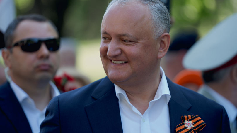 Politicieni care au purtat panglica Sfântului Gheorghe spun că nu se tem de sancțiuni. La poliție „cu lecțiile făcute”