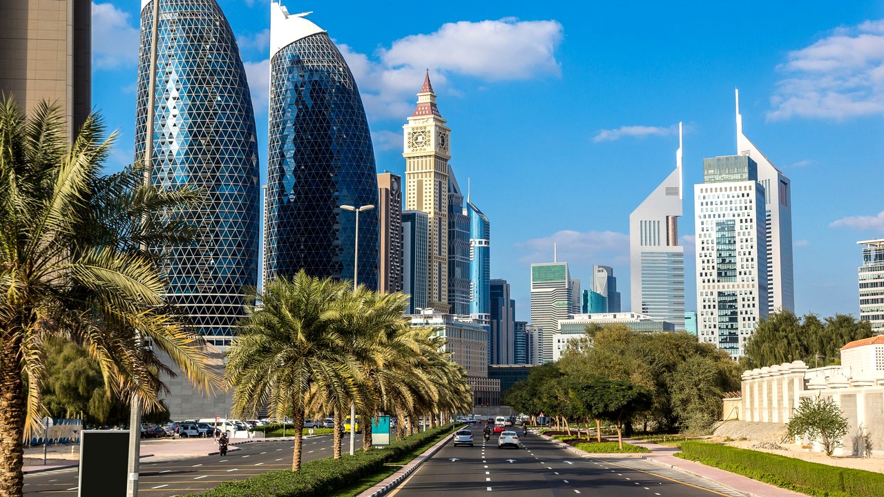 Cetățenii moldoveni vor putea călători fără vize în Emiratele Arabe Unite