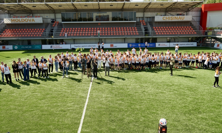 MEC a lansat Programul „ForGoodConnections” pentru a dezvolta competențele digitale ale elevilor prin sport