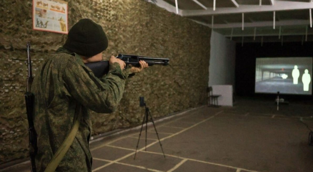 Cum transformă școala militară Suvorov din Tiraspol elevii în „apărători loiali” ai regimului separatist și ai Rusiei