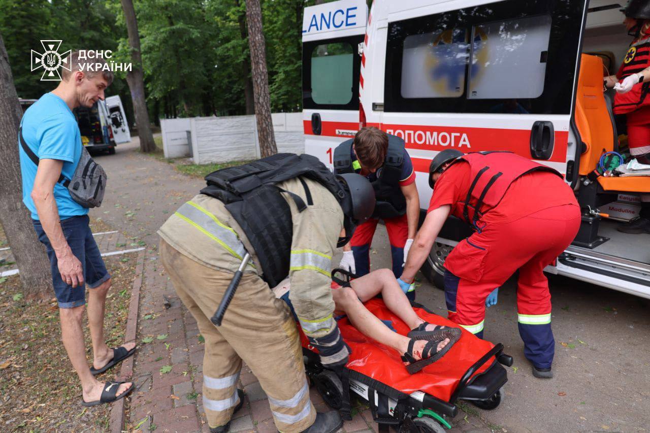 Atacuri devastatoare asupra orașului Harkov. Cel puțin 4 morți și peste 60 de răniți, printre care un copil
